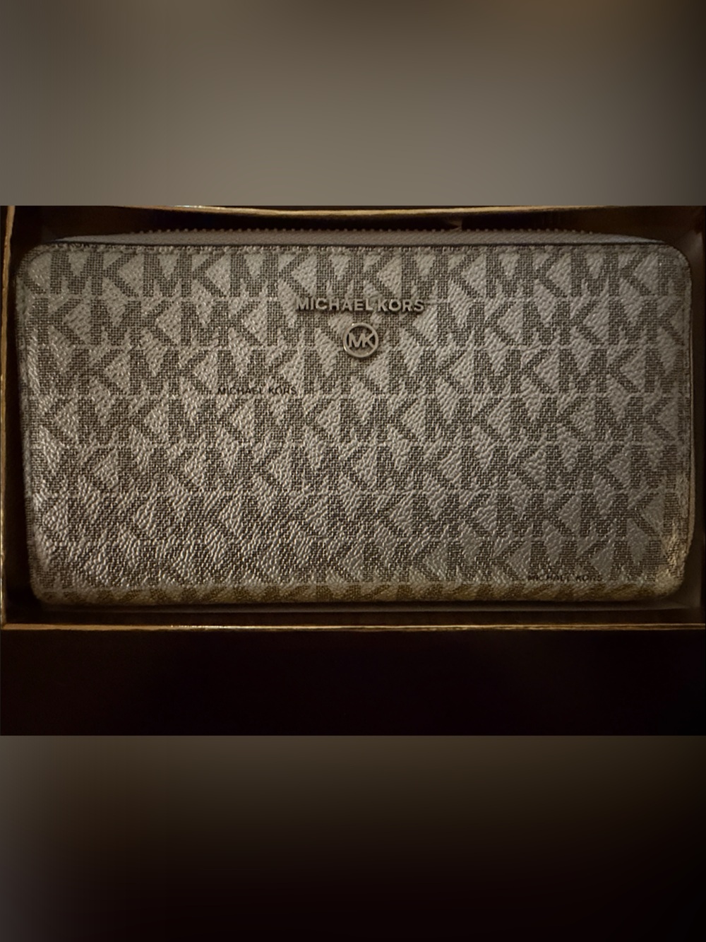 Michael Kors Silver Signature MK Zip Wallet